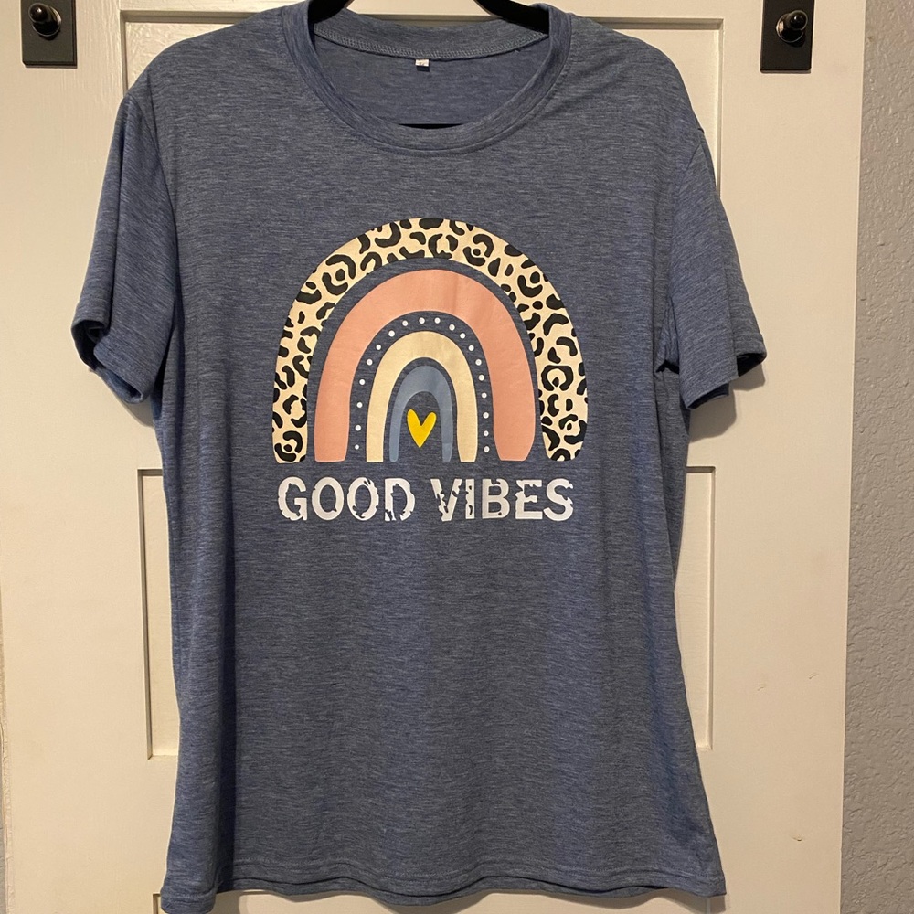 Good Vibes Shirt (L)